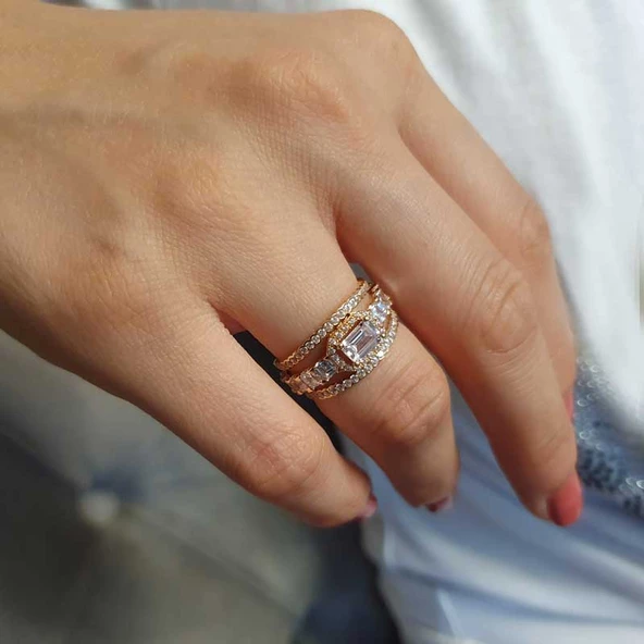 14 Ayar Altın Baget Yarımtur Yüzük - Resim 2