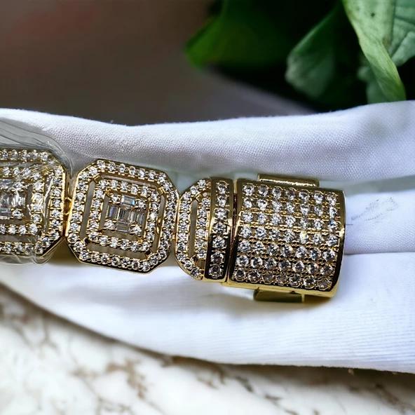 Gold Altın Görünümlü Taşlı İnce İşçilik Çelik Kadın Bilekliği 20cm - 4