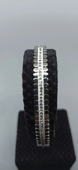 Gümüş Rengi Görünümlü Paslanmaz Taşlı Çelik Bileklik - 3