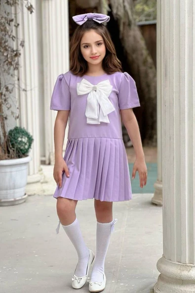 Kız Çocuk Göğsü Fiyonk Detaylı Eteği Pliseli Lila Elbise - Resim 4