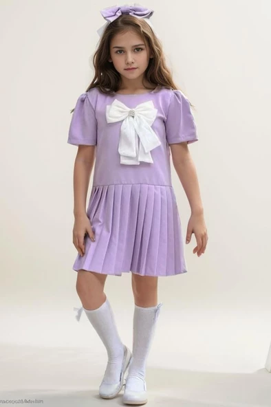 Kız Çocuk Göğsü Fiyonk Detaylı Eteği Pliseli Lila Elbise ürün görseli