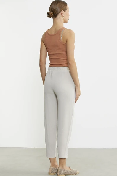 Paça Büzgü Detaylı Krep Pantolon - Taş - 6