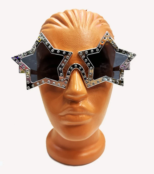 Yıldız Şekilli Parlak Metalize Parti Gözlüğü Gümüş Renk 16X7 cm ürün görseli