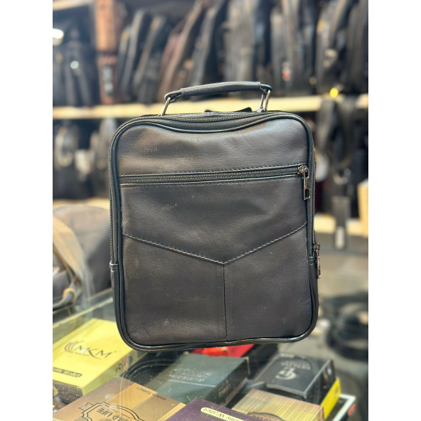 TRG POLO SİYAH HAKİKİ DERİ EL ÇANTASI ürün görseli 1