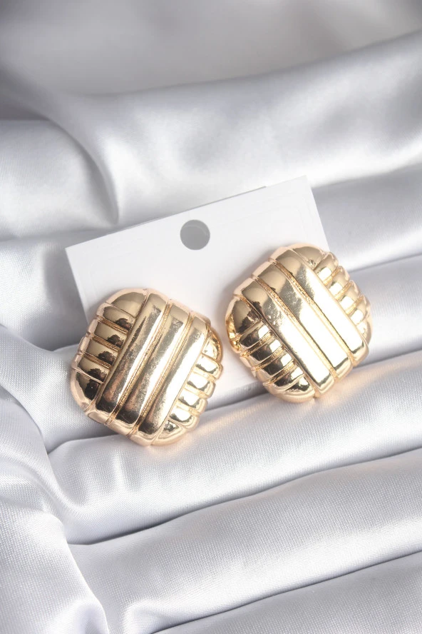 Pirinç Gold Renk İşleme Detay Kadın Küpe - TJ-BKP8403 ürün görseli 1