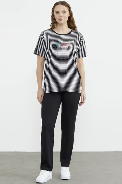 Sıfır Yaka Nakış Detaylı Çizgili Penye Takım - Siyah ürün görseli 1