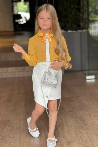 Kız Çocuk Yakası Fiyonk ve Şerit Detaylı Kehribar Gömlek Asimetrik Kesim Etekli Takım - 2