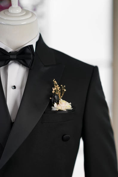 Sivri Yaka Papyonlu Hafif Armürlü Çift Yırtmaçlı Slimfit Smokin Takım Elbise - 8