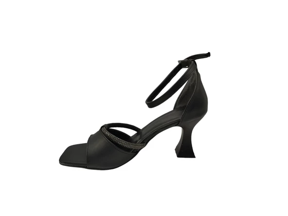 Ventes Kare Burunlu Taş Detaylı Kadeh Topuklu Bilekten Bağlamalı Kadın Topuklu Ayakkabı - 2