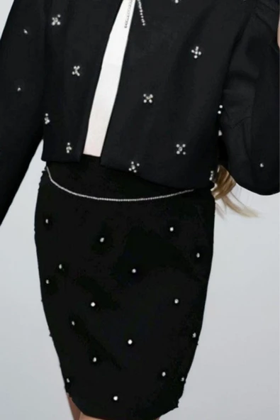 Kız Çocuk Üzeri Taş İşlemeli Etek Askılı Penye Bluz ve Siyah Blazer Ceket Etekli Takım - Resim 3