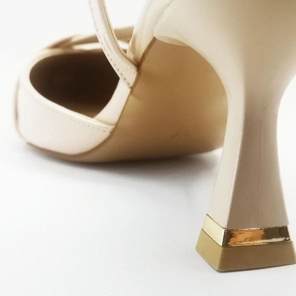 Janestt Çift Bantlı Toka Detaylı Rugan Kadın Topuklu Ayakkabı 147-PM492-945 - Resim 8