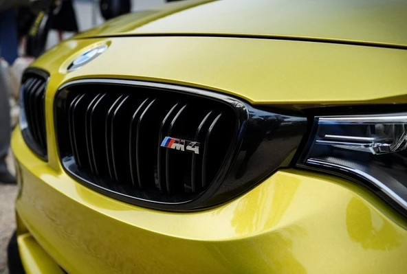 AUTOGP Bmw F36 m4 ön böbrek panjur piano black - çift tırnak