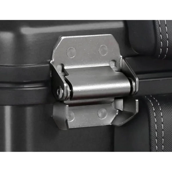 SHAD TR48 TERRA ALÜMİNYUM ÇANTA - Black Edition D0TR48100B - 8