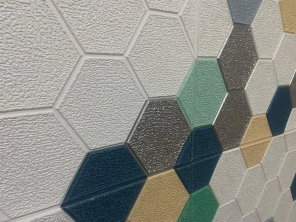 Renkli Duvarlar Kendinden Yapışkanlı Petek Desen Kreş Çoçuk Odası Salon Kreş Duvar Kağıdı Paneli 70x35cm1 Adet NW153 - 4
