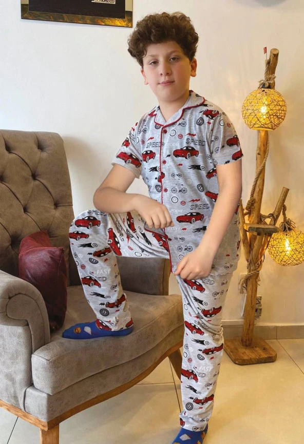 Araba Desenli Önden Düğmeli Pijama Takımı Erkek Çocuk Gri Kırmızı