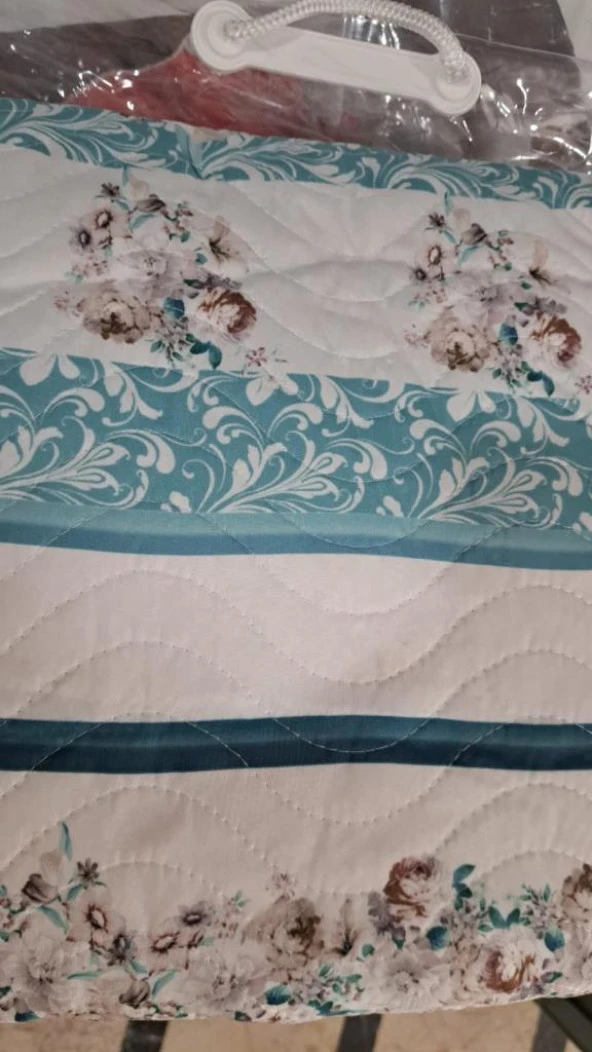 Eldora Baskılı Kapitoneli Çift Kişilik Yatak Örtüsü - Resim 2