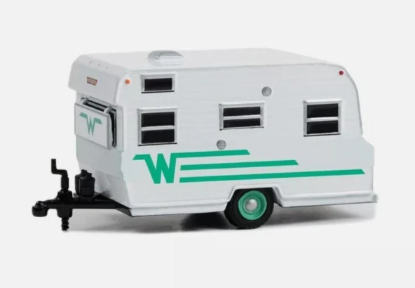 Greenlight 1965 Winnebago Travel Trailer 216 1/64 Model Araba