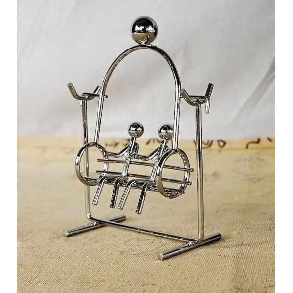 Metal Salıncakta Denge Biblo