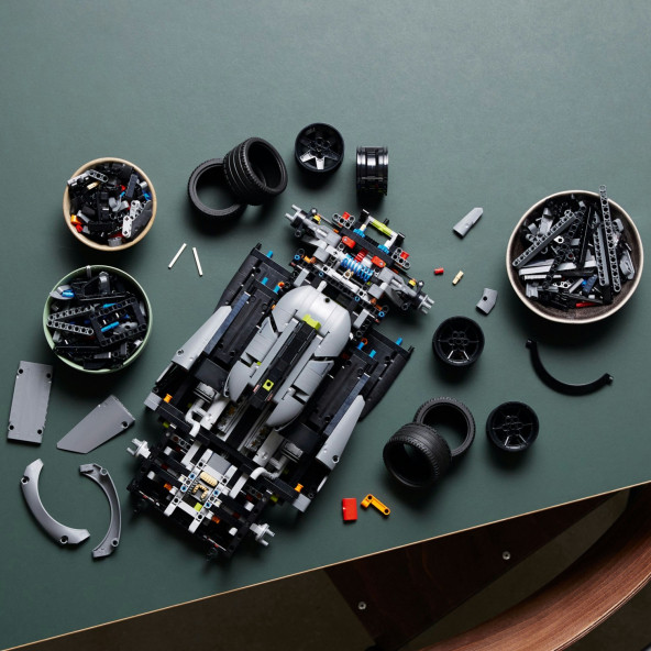 LEGO Technic PEUGEOT 9X8 24H Le Mans Hybrid Hypercar 42156 - Koleksiyonluk Model Araba Yapım Seti (1775 Parça) - 2