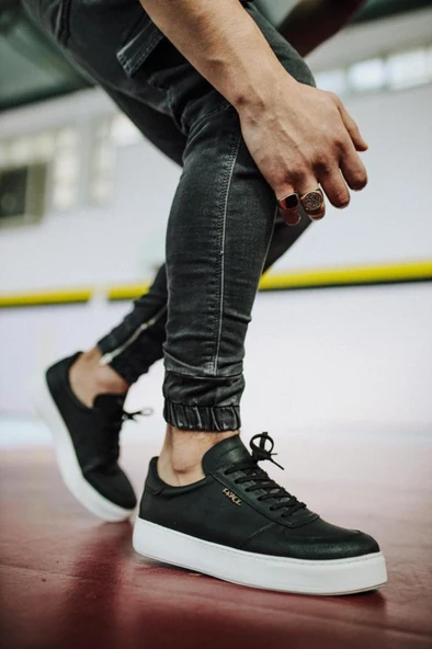 Günlük Ayakkabı 666 Siyah (Beyaz Taban) ürün görseli