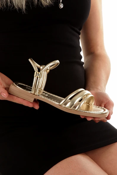 MİA026-1504 Günlük Kadın Altın Tatil Sandaleti