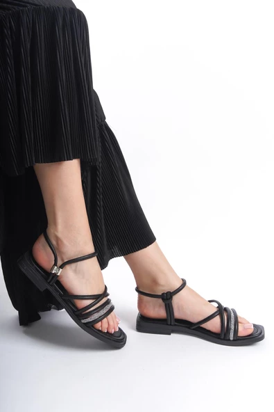 MİA026-1511 Günlük Kadın Siyah Tatil Sandaleti - Resim 4