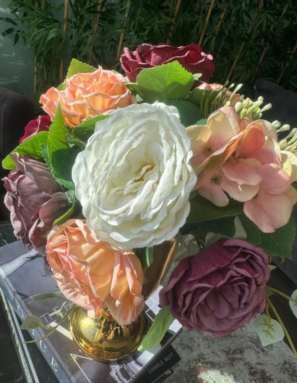 Nettenevime Yapay Çiçek Pastel Şakayık Aranjmanı Gold Şamdan Vazolu Masa Üstü Çiçeği Arajman - Resim 4