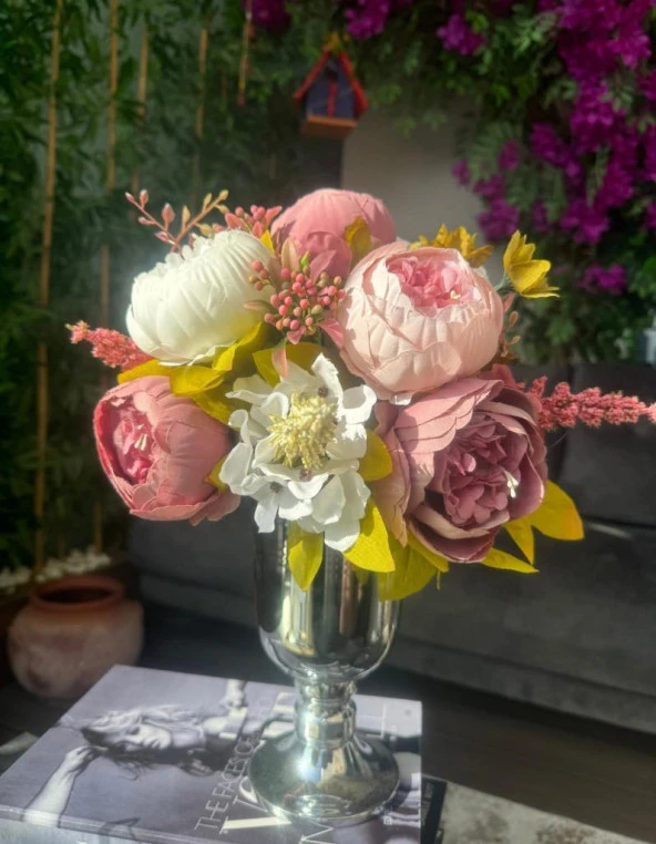 Nettenevime Yapay Çiçek Pastel Pudra Pembe Krem Şakayık Aranjmanı Gold Şamdan Vazolu Masa Üstü Çiçeği Arajman - Resim 5