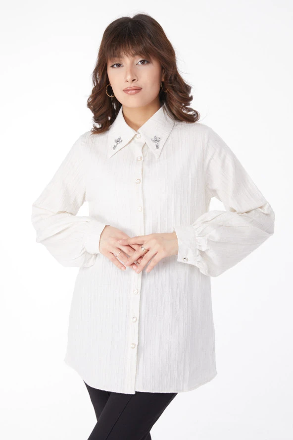 Düz Gömlek Yaka Kadın Beyaz Yaka Taş Detaylı Gömlek - 25096