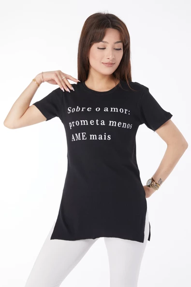 Düz Bisiklet Yaka Kadın Siyah Baskılı Yırtmaçlı T-shirt - 24792
