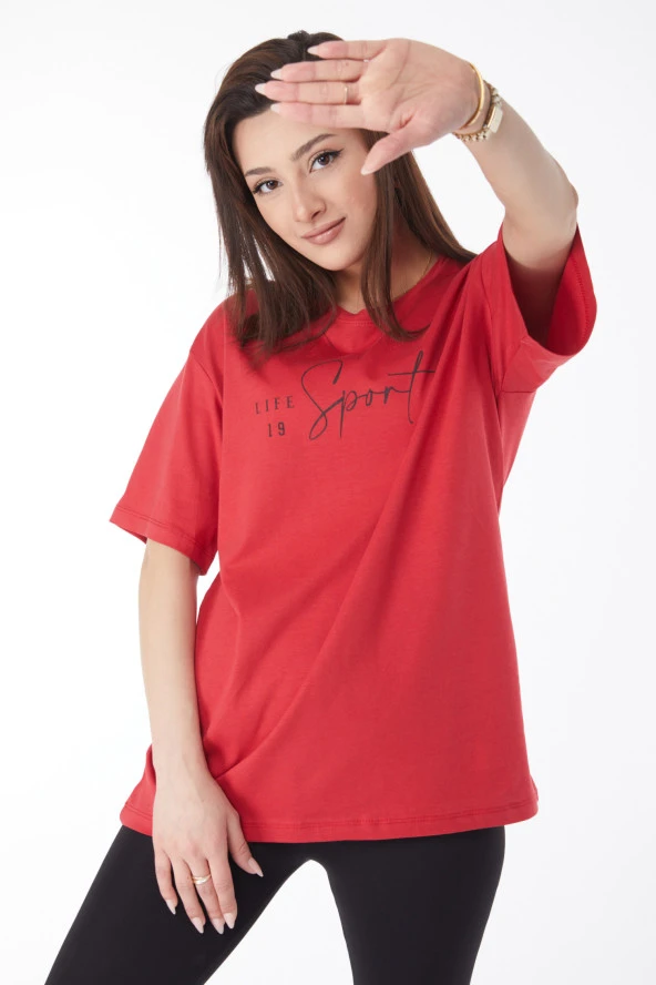 Düz Bisiklet Yaka Kadın Kırmızı Kısa Kollu Baskılı T-shirt - 24649