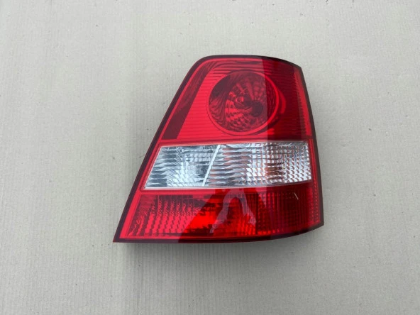 DEPO STOP LAMBASI SAĞ KIA SORENTO 2005- - 924023E000