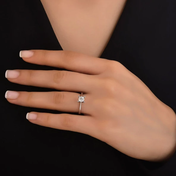 0.70ct Pırlanta Tektaş Yüzük - 18K - Resim 2