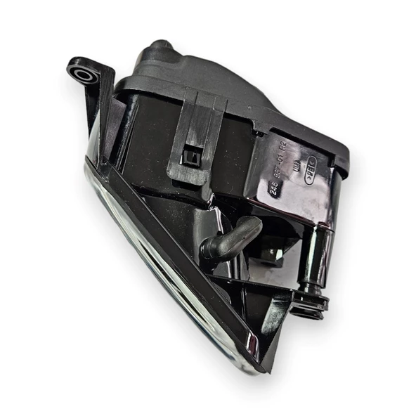 Audi A3 2004-2008 Ön Sağ Sis Farı Lambası 8P0941700A - Resim 4