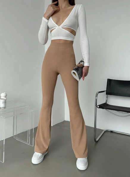 Şık Ve Rahat Yüksek Bel İspanyol Paça Fitilli Toparlayıcı Bej Tayt ürün görseli