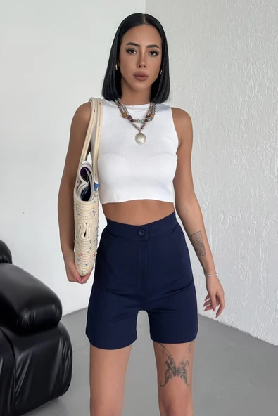 Tarz Ve Rahatlığı Bir Arada Sunan Yüksek Bel Esnek Likralı Krep Şort Lacivert - Resim 2