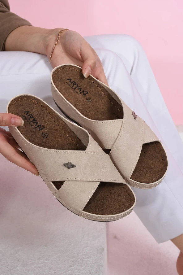 Albishoes Kadın Rahat Yumuşak Çapraz Anatomik 4,5 cm Hafif Topuklu Günlük Comfort Kadın Terlik - 3