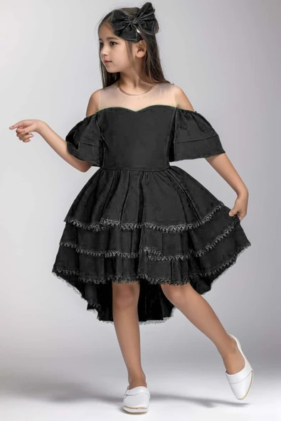 Kız Çocuk Düşük Omuzlu Transparan Yaka Eteği KatKat Dantel İşlemeli Kuyruk Detaylı Siyah Elbise - Resim 2