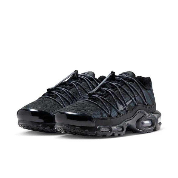 Nike Air Max Plus Surfaces With Toggle Laces and in "Black/Metallic Silver" FZ2770-001