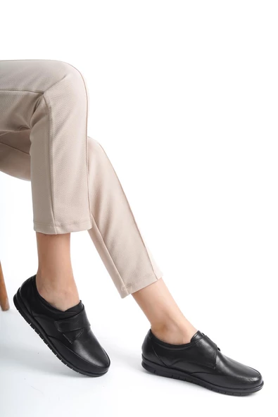 Artı-Artı014-0013 Hakiki Deri Ortopedik Cırtlı  Kadın Siyah Babet Ayakkabı - 3