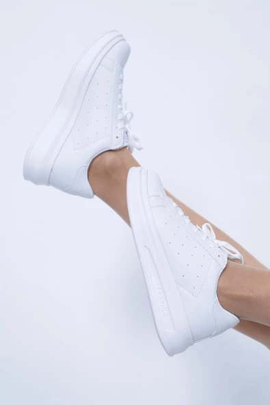 Lady Classy Beyaz Rahat Kalıp Bağcıklı Sneaker - 5