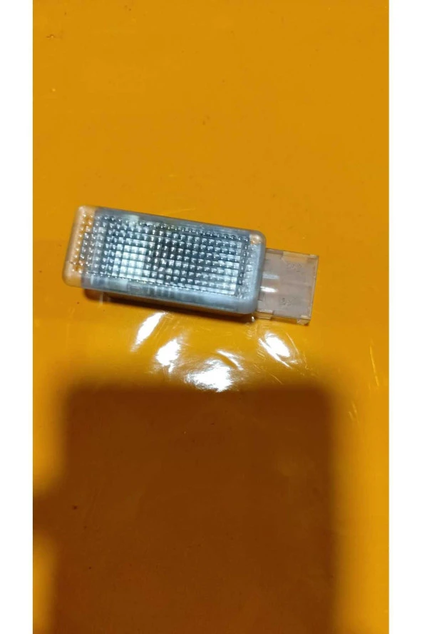 Opel Astra G Bagaj Lambası - 2