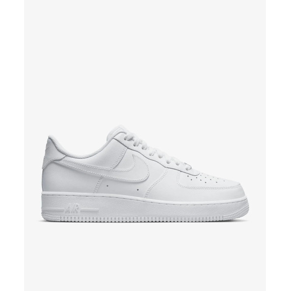 Nike Air Force 1' 07 Beyaz Günlük Spor Ayakkabı