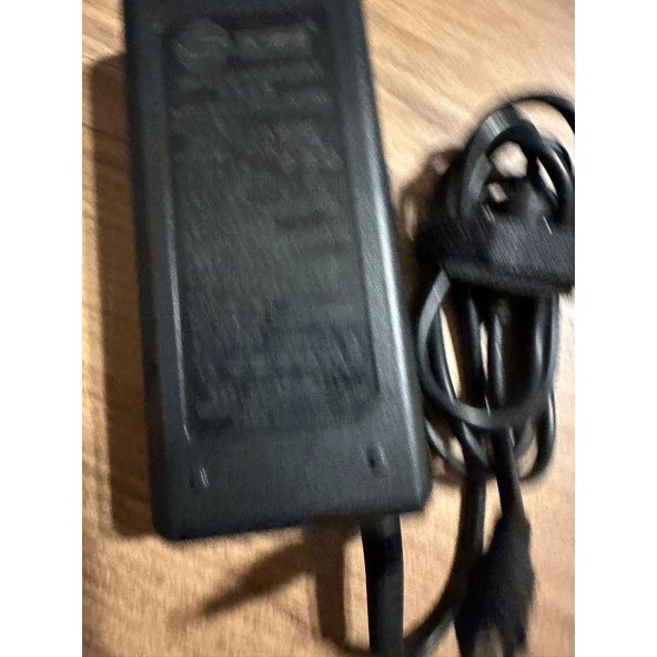 Dc Adaptör - 12 Volt 7 Amper - 5.5X2.5 Mm 1 YIL GARANTİLİ 2.EL - 2