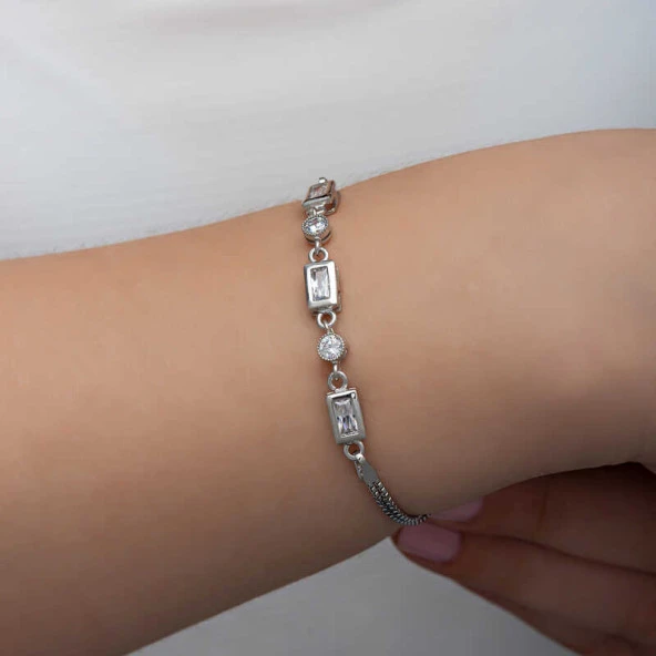 Gümüş Dikdörtgen Zirkon Taşlı Kadın Bileklik - Resim 5