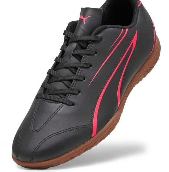 Puma Vitoria Erkek Siyah Halı Saha Kramponu