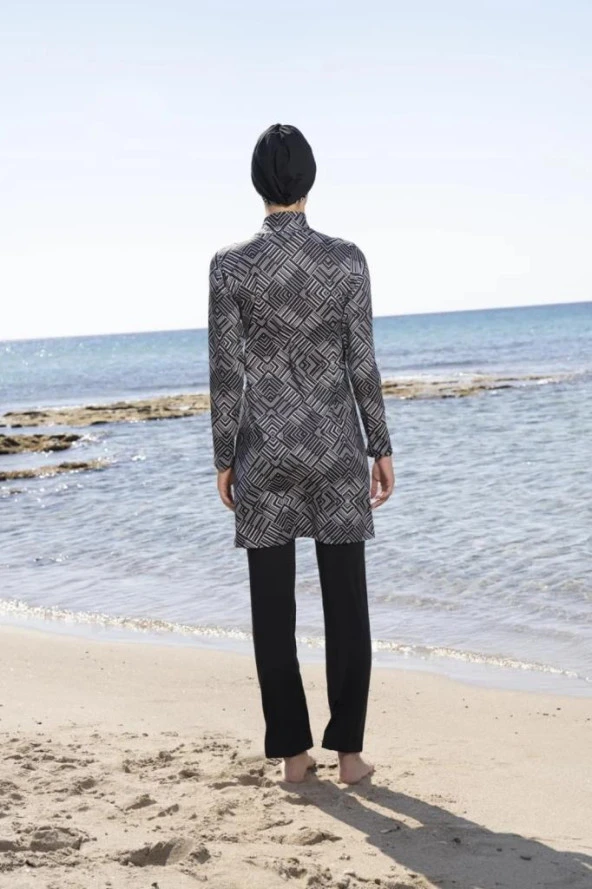 ESTİVA 23903 Siyah Dijital Desenli Tam Boy Lycralı Tesettür Mayo - Resim 5