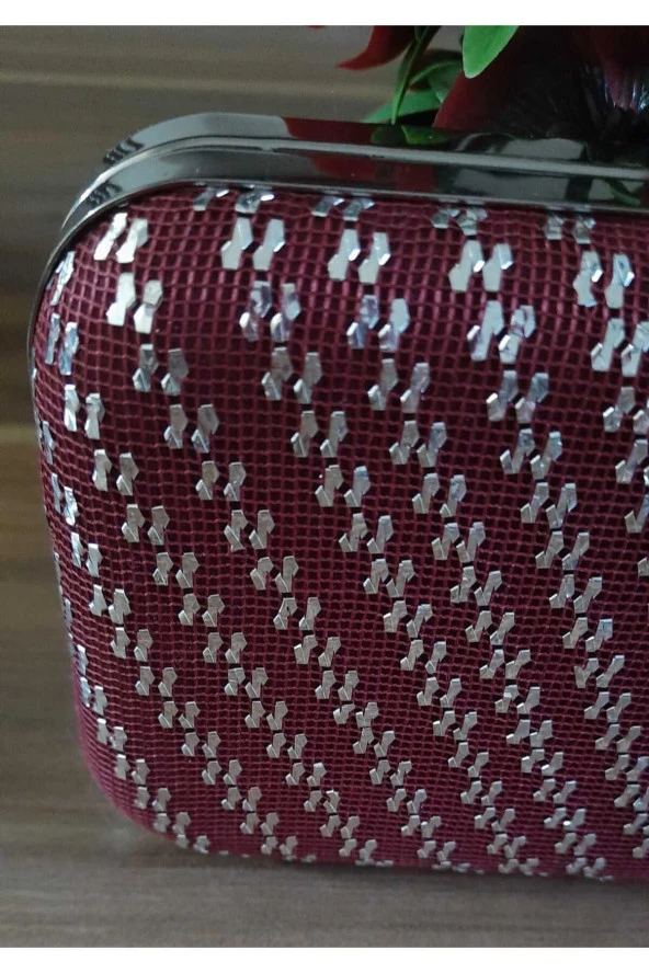 BORDO KUMAŞ TÜL ÜZERİNE ÖZEL TASARIM EL YAPIMI GÜMÜŞ TEL KIRMA ABİYE EL VE OMUZ ÇANTASI - 5
