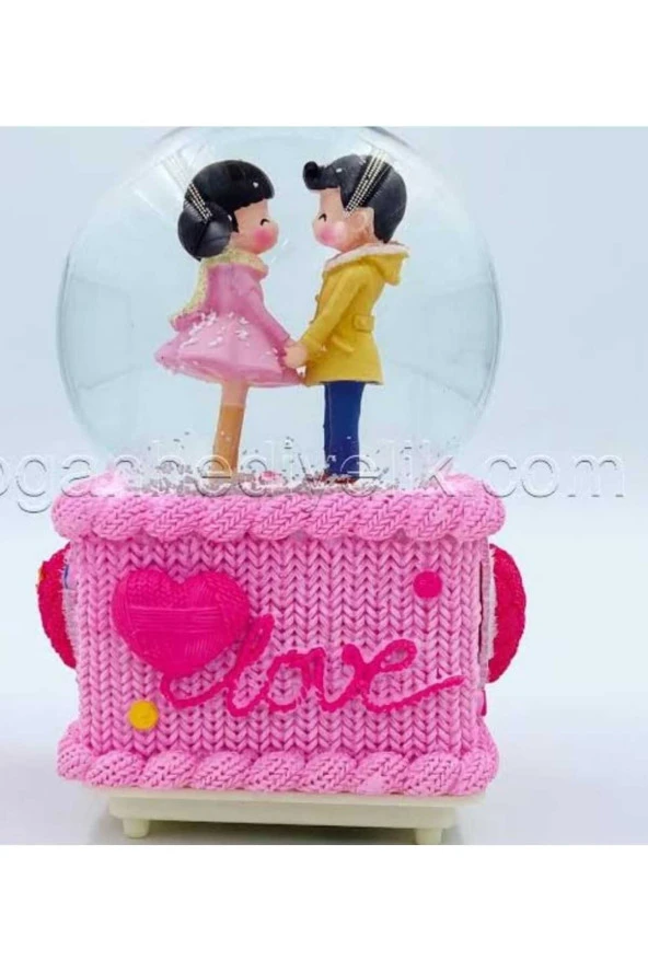 El Ele Tutuşan Romantik Aşıklar Müzikli Işıklı ve Püskürtmeli Kar Küresi - 5