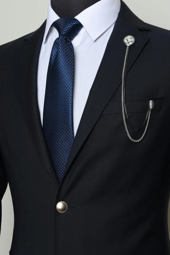 Esgue Desenli Gümüş Gri Zincirli Ceket Yaka İğnesi - 3